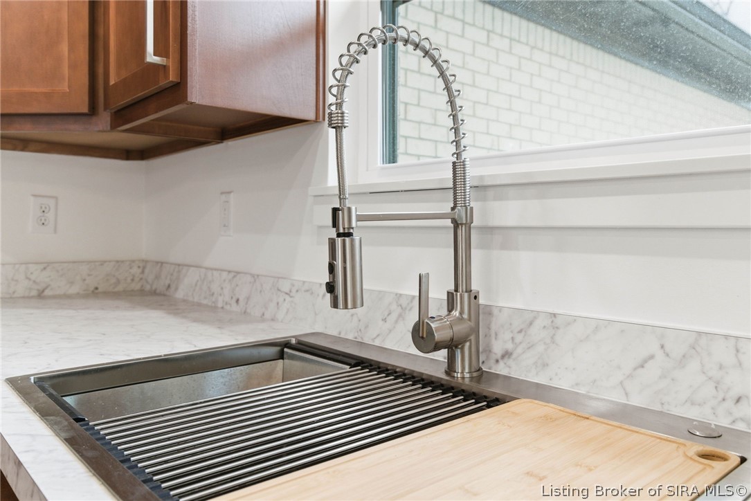 6029 Redberry Juniper Drive Property Photo 15
