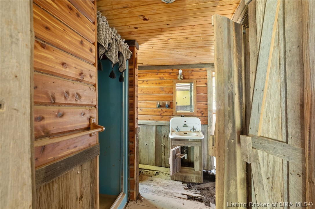 644 E Camp Jerry Road Property Photo 31
