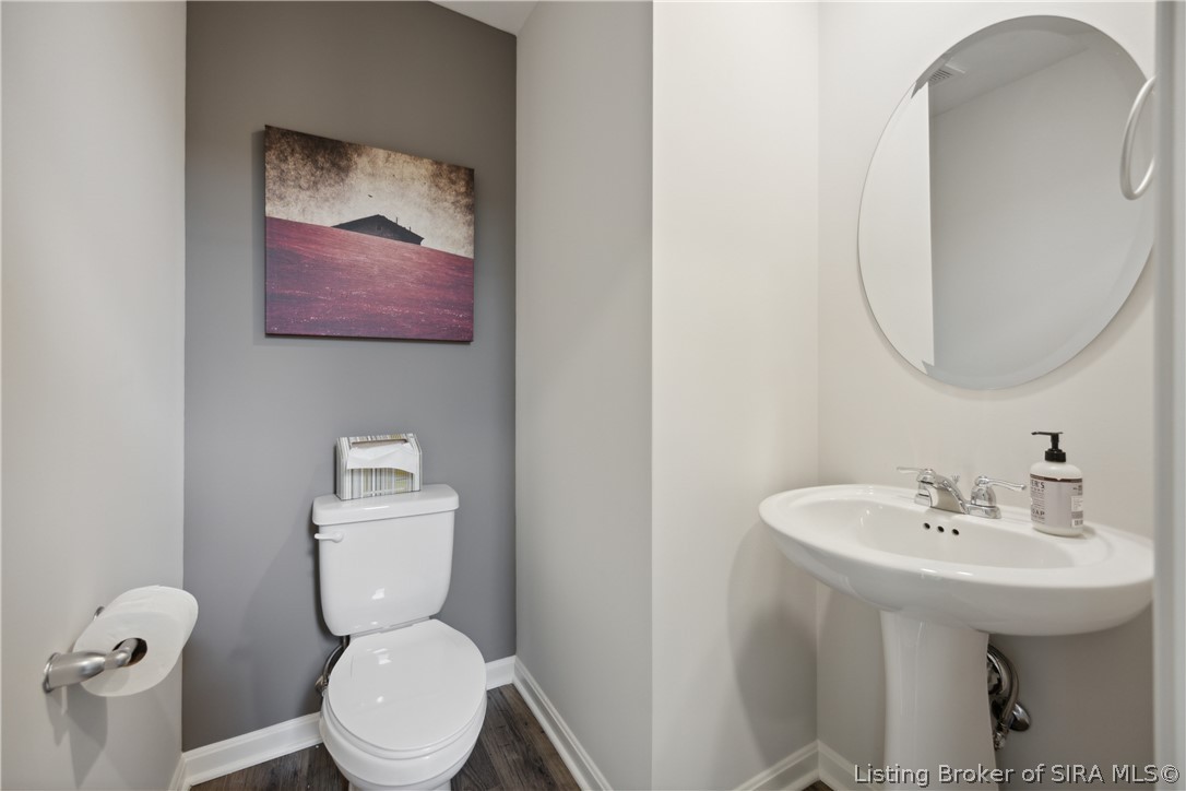 2010 Derby Way Property Photo 32