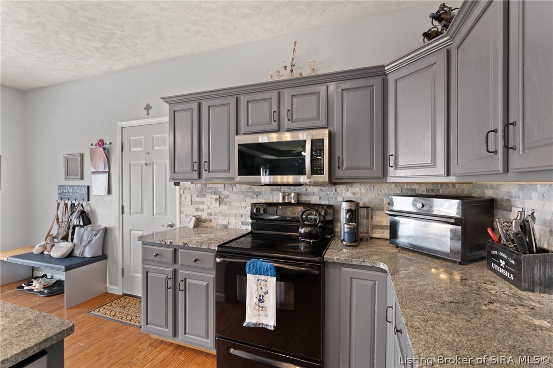 3817 Laurens Circle Property Photo 45