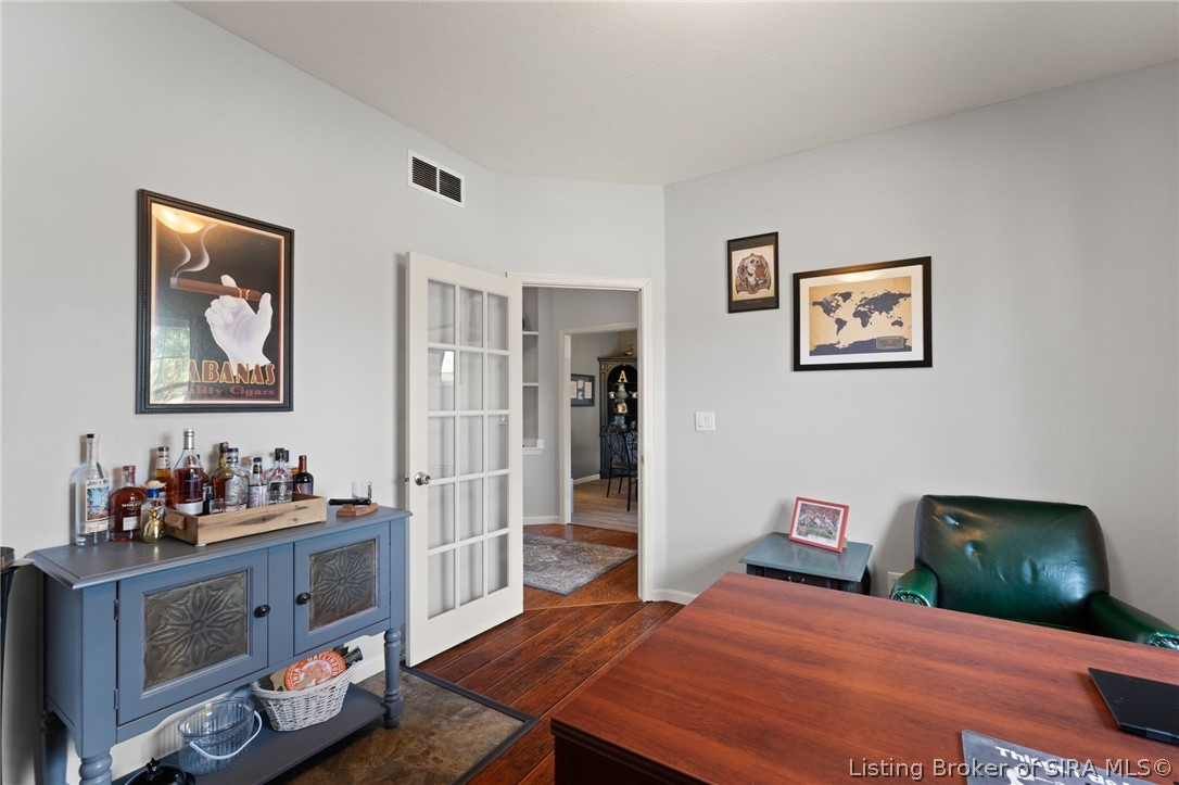 3817 Laurens Circle Property Photo 47