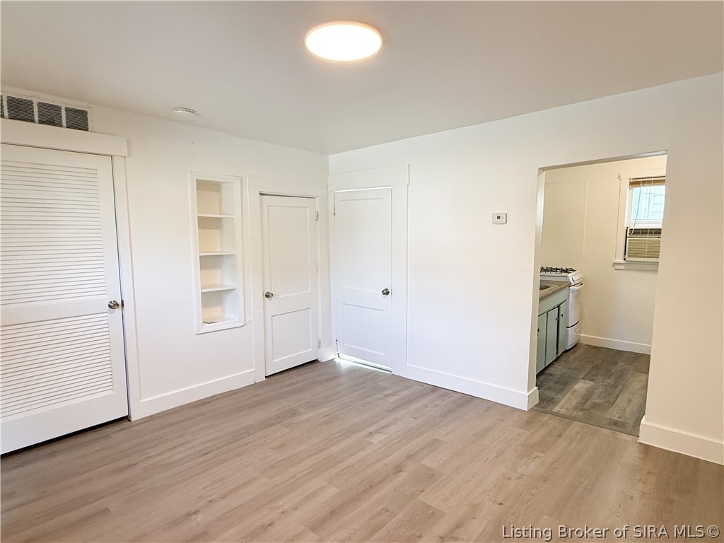 2235 Ekin Avenue 3 Property Photo 3