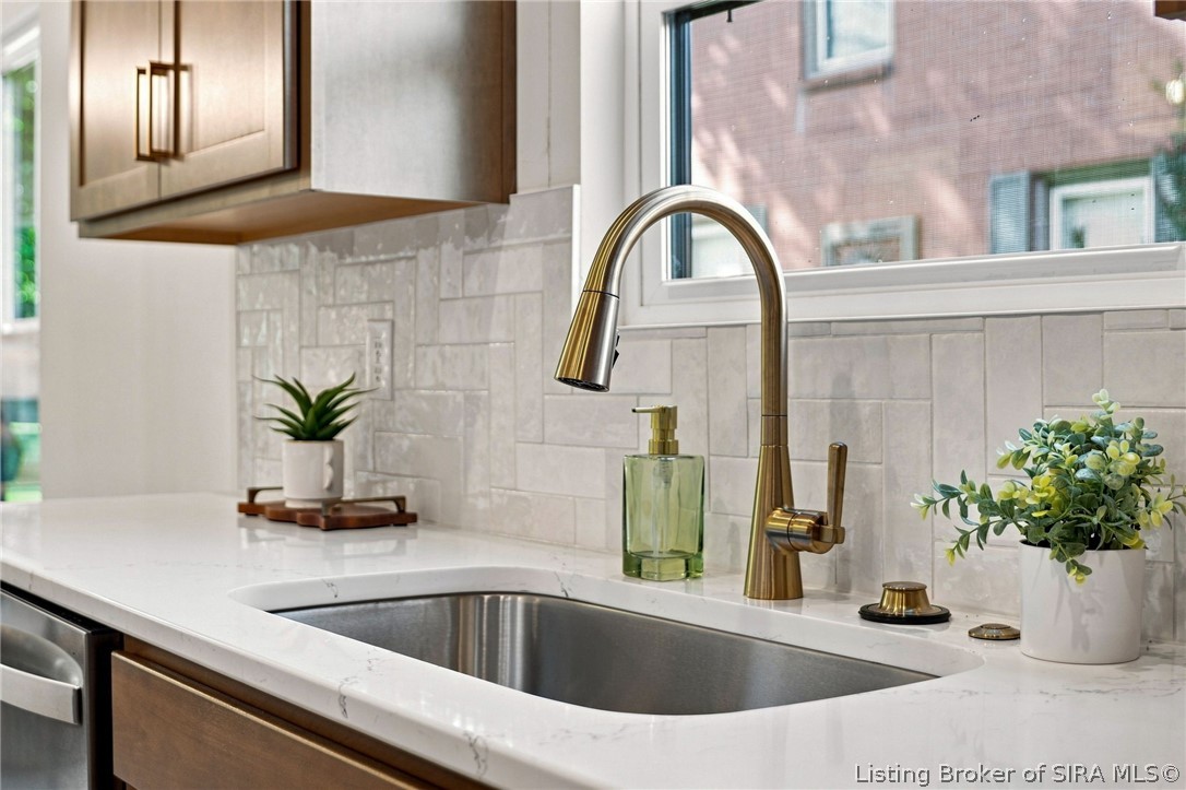 420 E Charlestown Avenue Property Photo 21