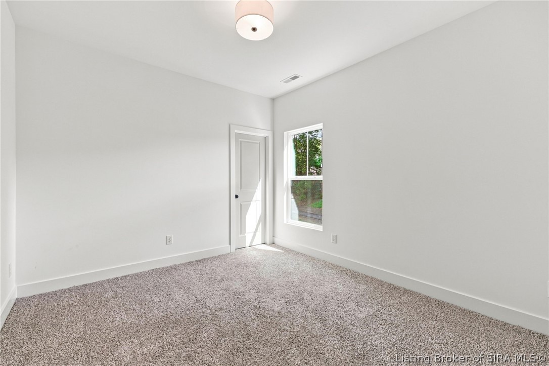 420 E Charlestown Avenue Property Photo 29