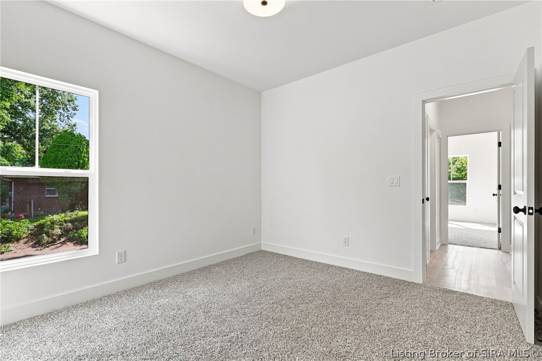 420 E Charlestown Avenue Property Photo 30