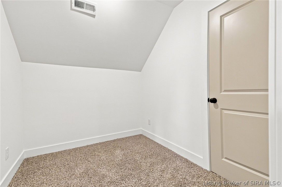 420 E Charlestown Avenue Property Photo 36