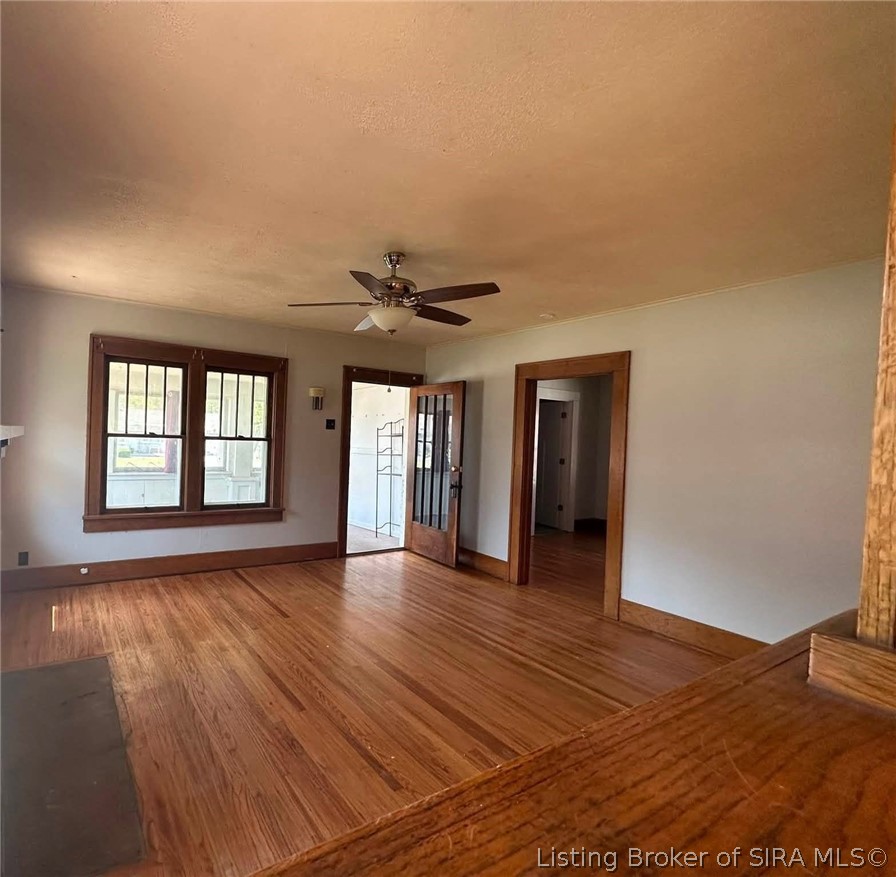 1007 N Main Street Property Photo 3