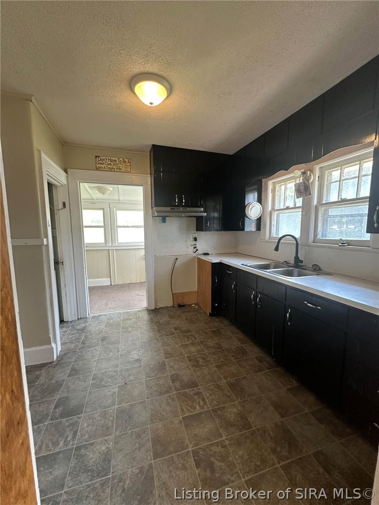 1007 N Main Street Property Photo 5