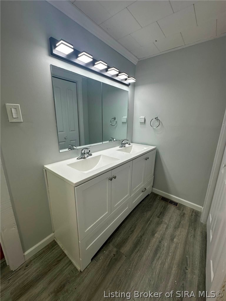 1007 N Main Street Property Photo 10