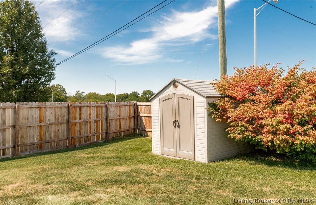 6300 Sunset Loop Property Photo 8