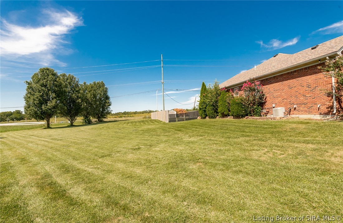 6300 Sunset Loop Property Photo 22