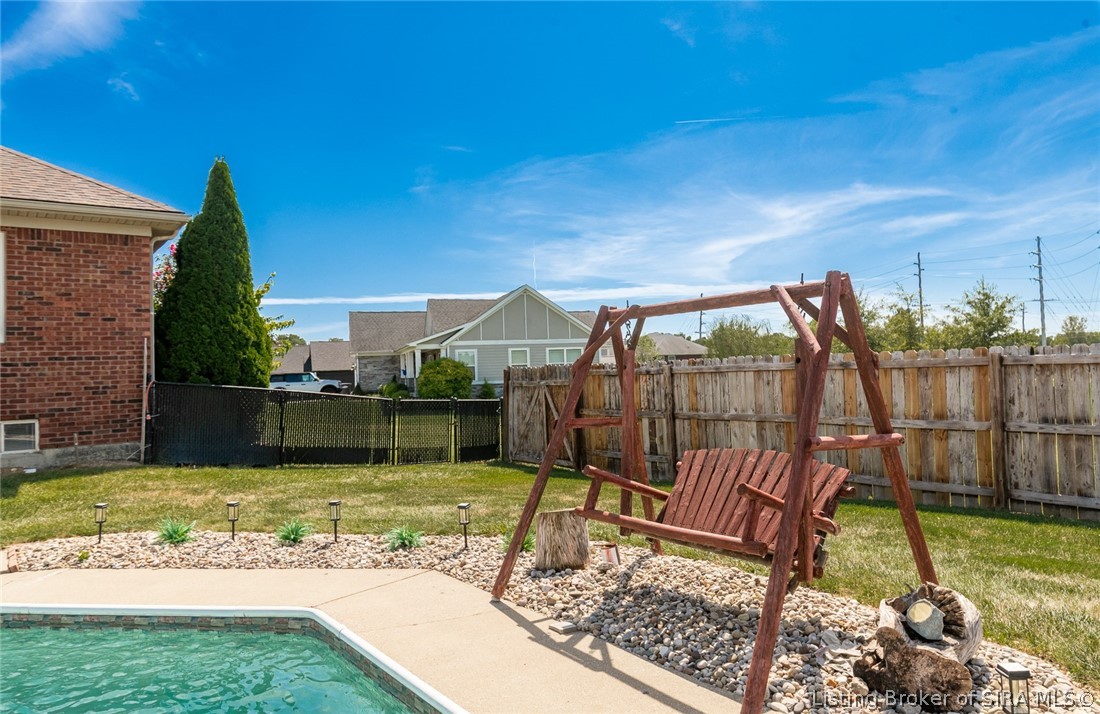 6300 Sunset Loop Property Photo 28