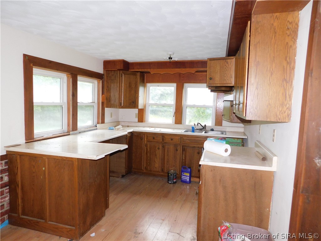 66 E B Street Property Photo 4