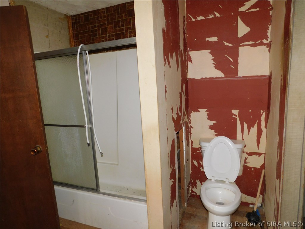 66 E B Street Property Photo 9