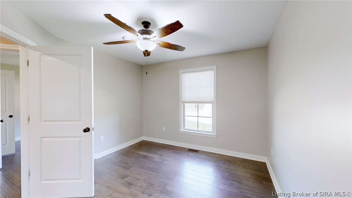 1847 Hazeltine Way Property Photo 23
