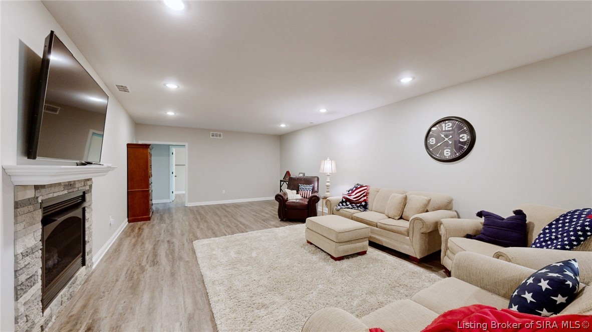 1847 Hazeltine Way Property Photo 38