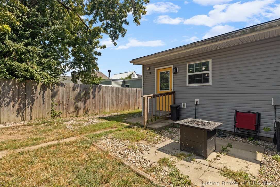 1831 Center Street Property Photo 32