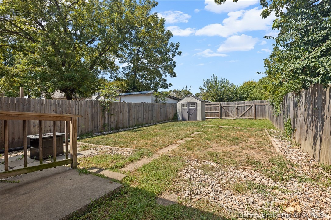 1831 Center Street Property Photo 33