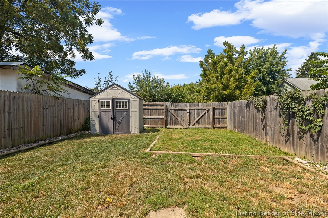 1831 Center Street Property Photo 35