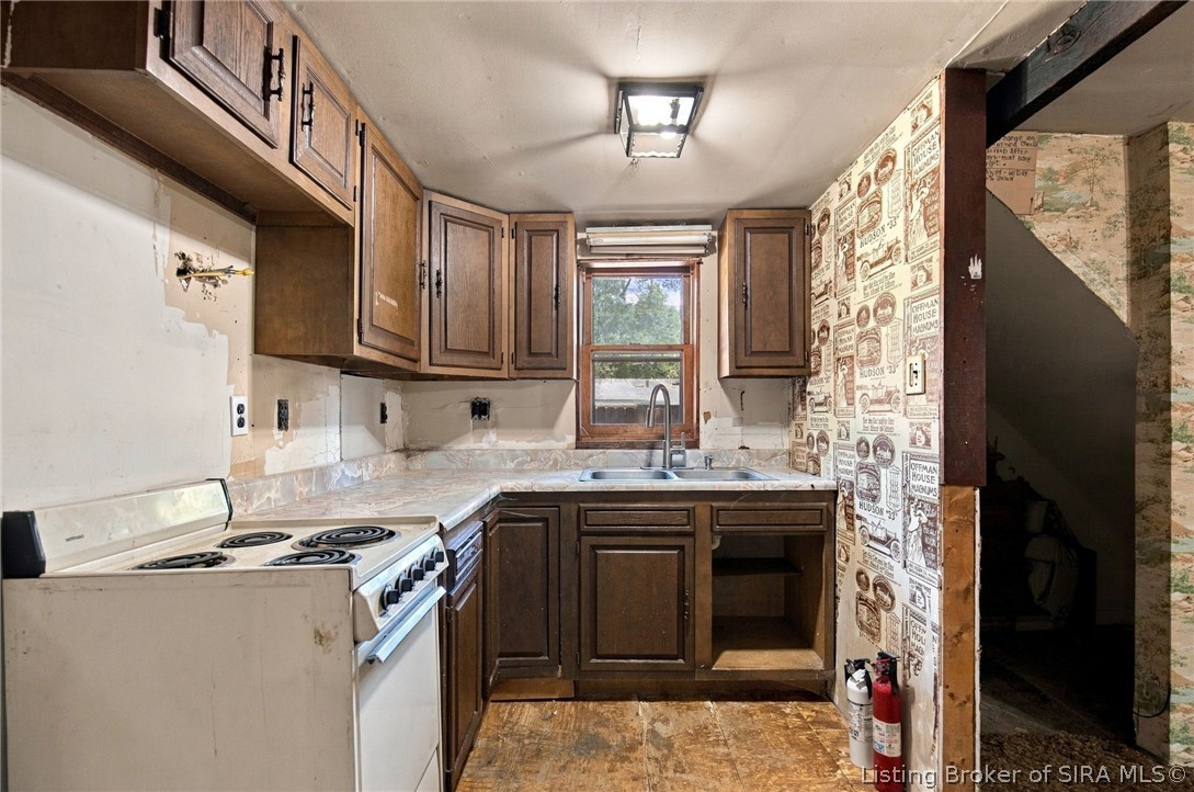 9900 Highway 150 Property Photo 40