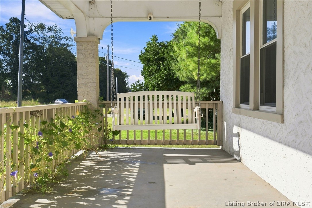 10805 Highway 135 Ne Property Photo 4