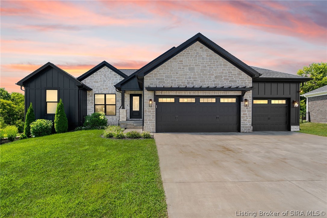 6009 Heaven Hill Property Photo