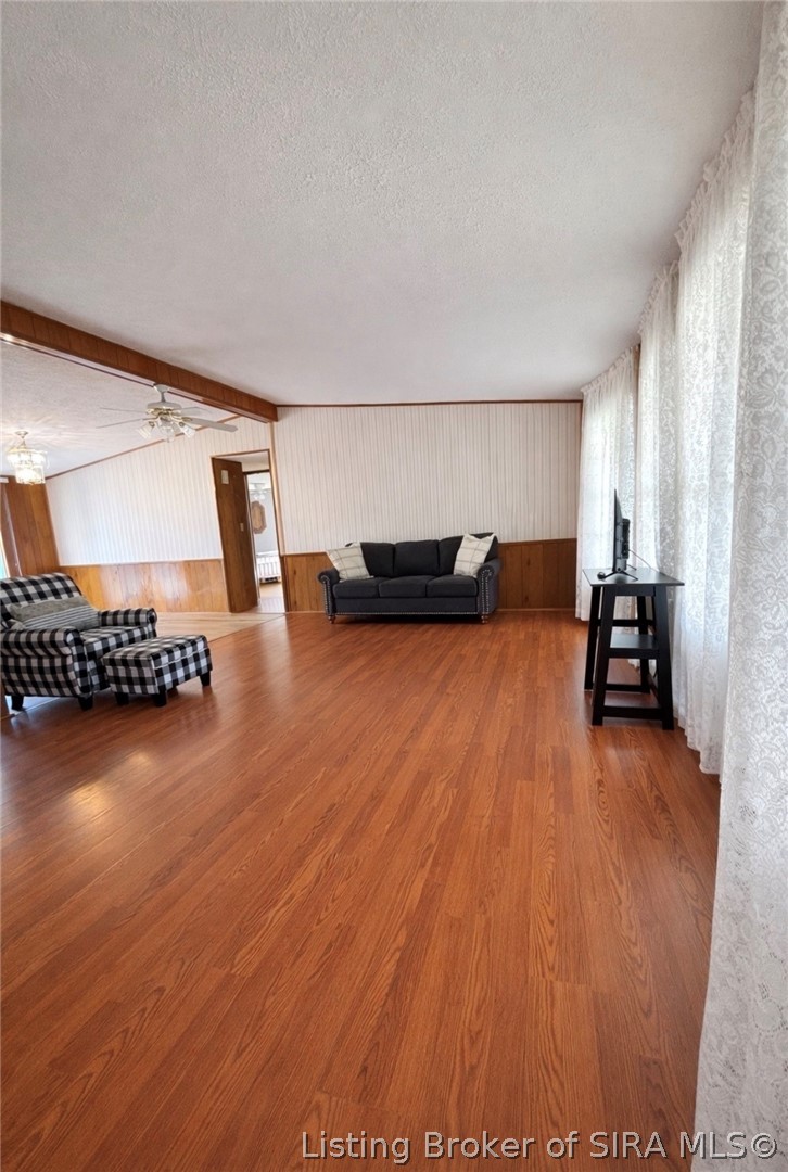 914 Orchard Street Property Photo 2
