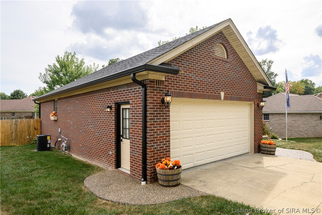 4125 Andrew Drive Property Photo 2