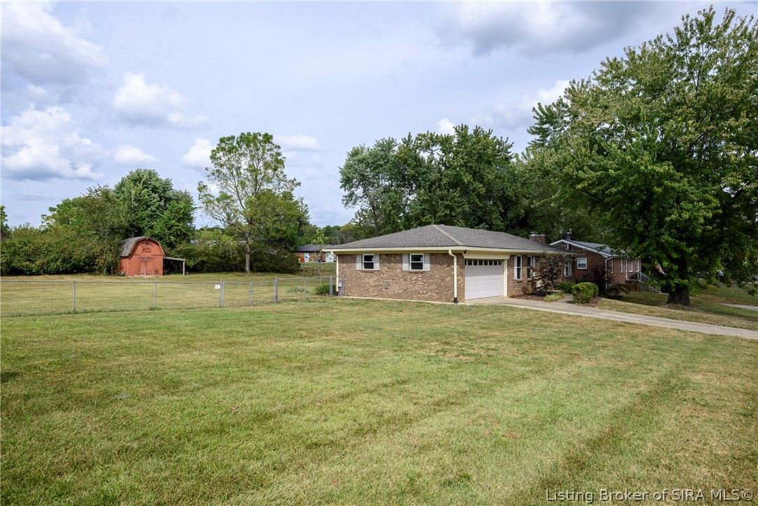 6303 Eric Drive Property Photo 4