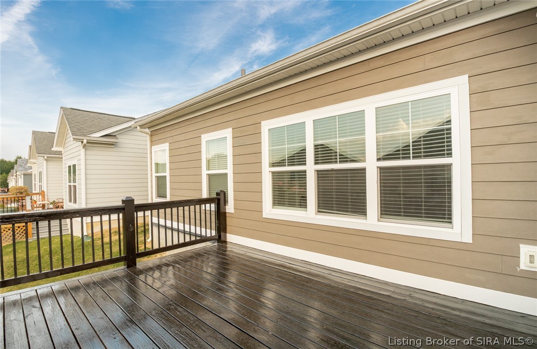3916 Windsor Creek Drive Property Photo 3