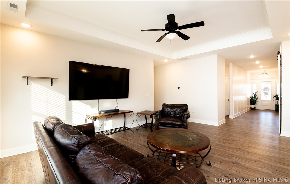 3916 Windsor Creek Drive Property Photo 8