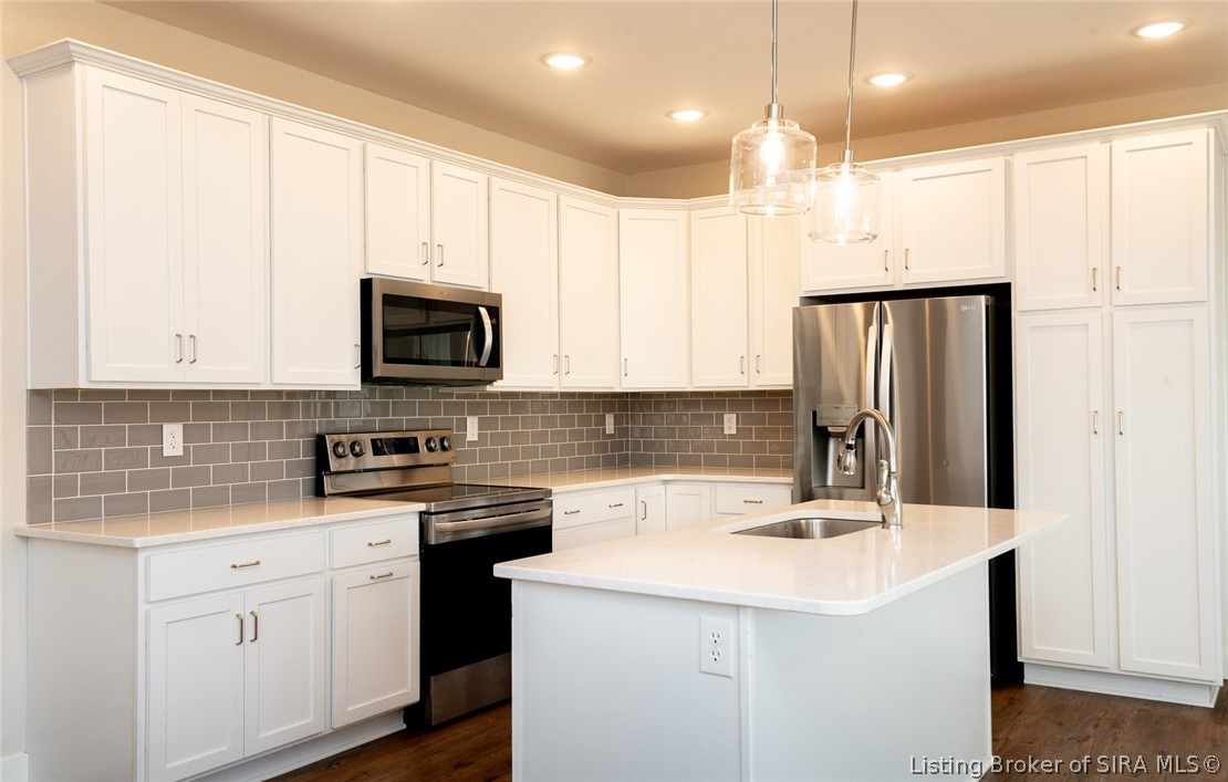 3916 Windsor Creek Drive Property Photo 12