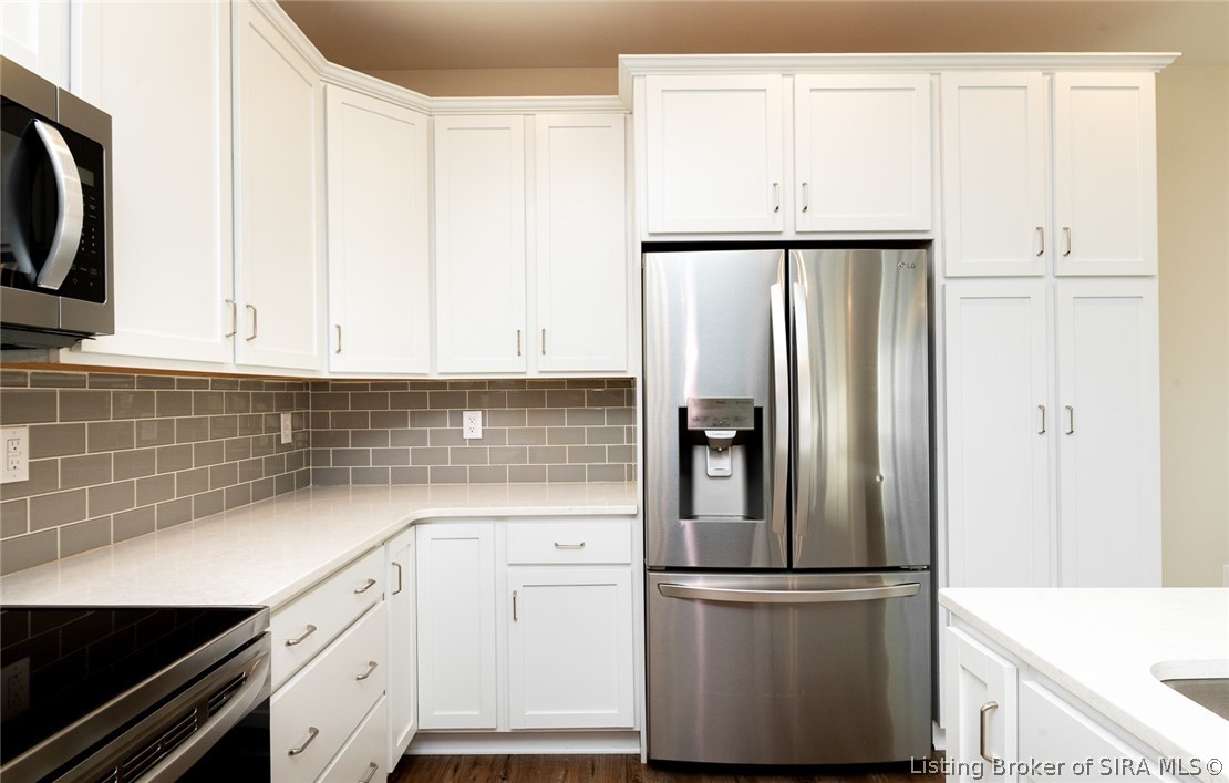 3916 Windsor Creek Drive Property Photo 15