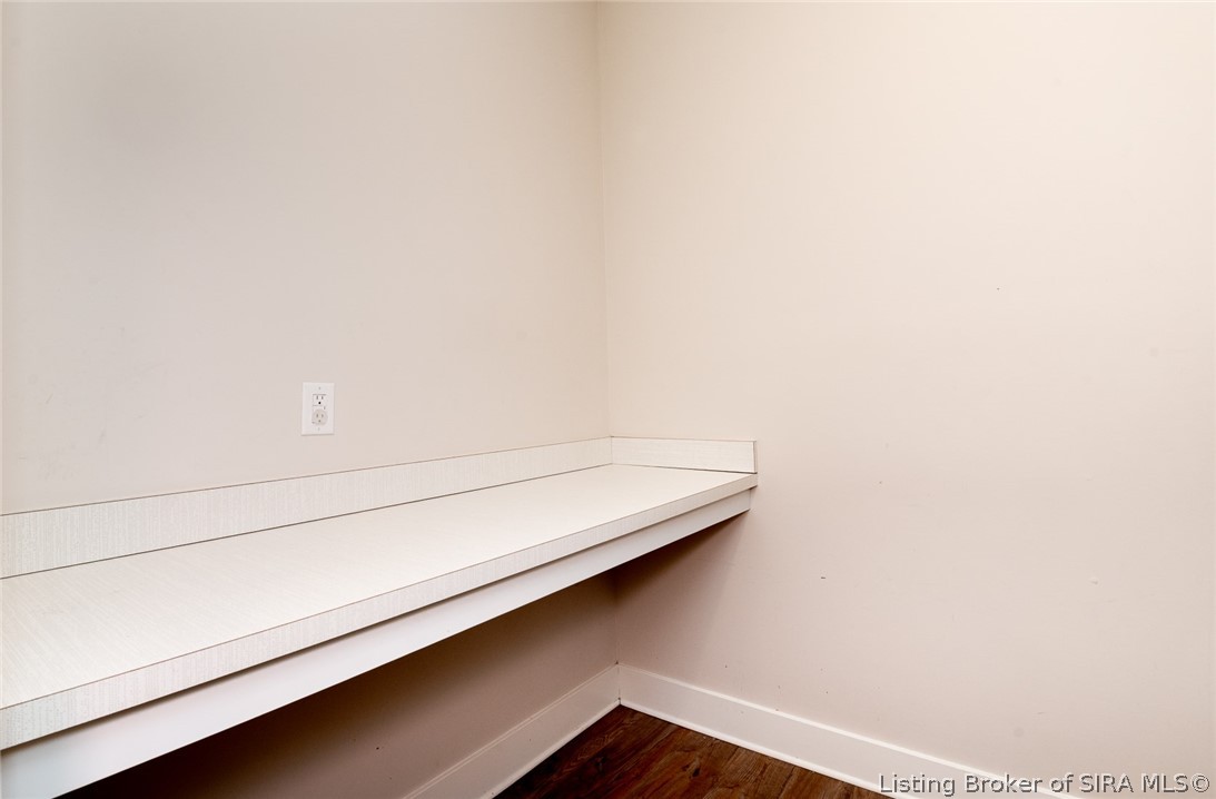 3916 Windsor Creek Drive Property Photo 20