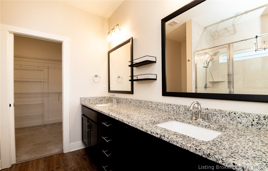 3916 Windsor Creek Drive Property Photo 28