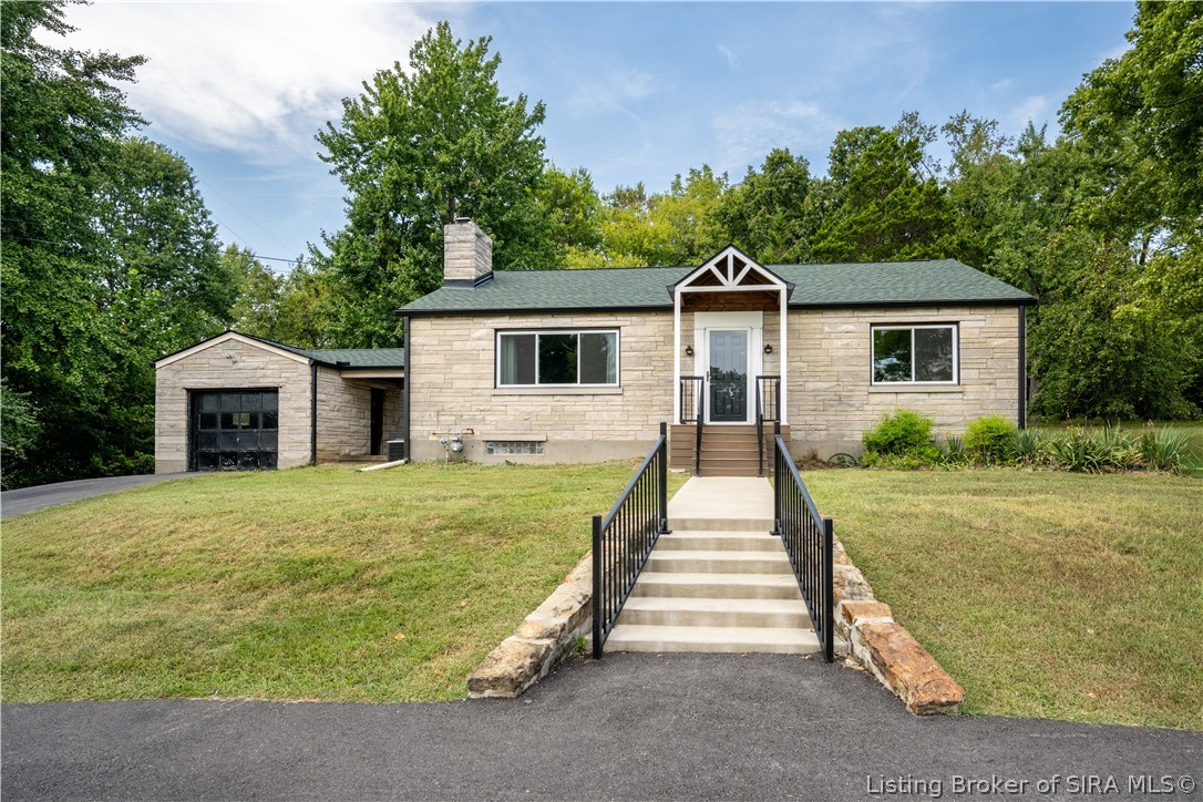 1812 Crestview Drive Property Photo