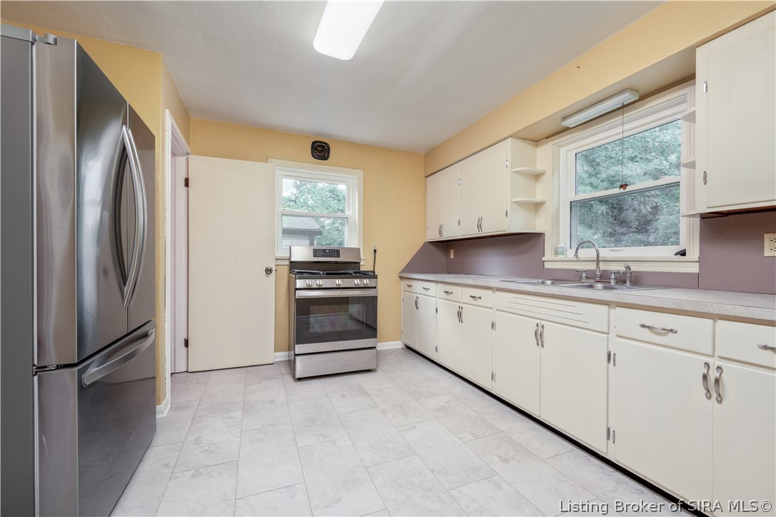 1812 Crestview Drive Property Photo 11