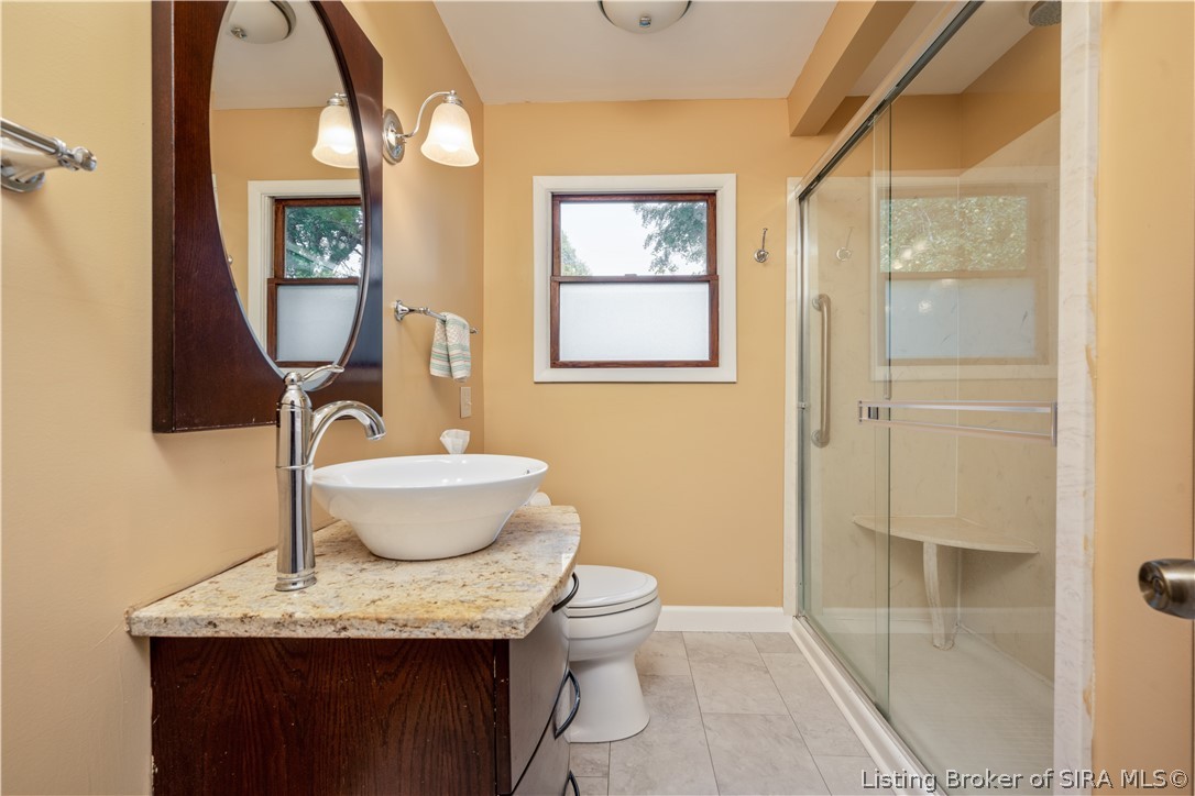 1812 Crestview Drive Property Photo 16