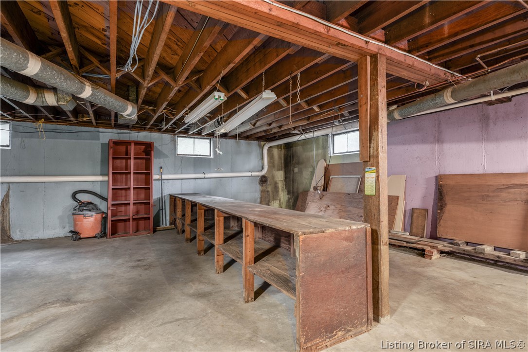 1812 Crestview Drive Property Photo 24