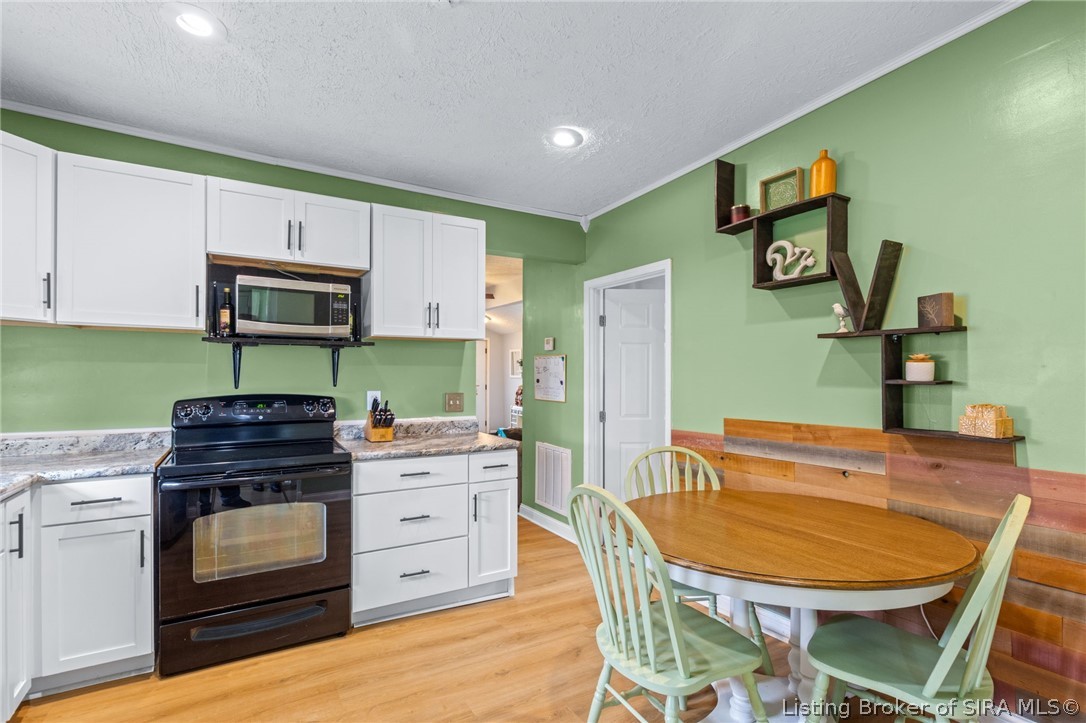 9105 High Street Property Photo 7