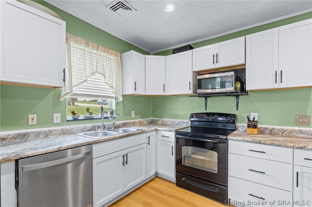 9105 High Street Property Photo 8