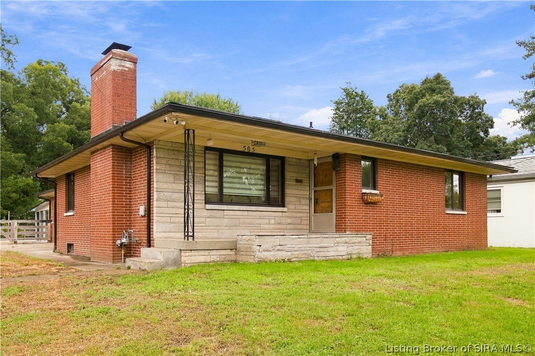 505 E Park Place Property Photo 1