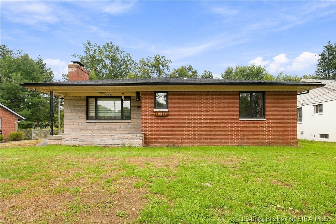 505 E Park Place Property Photo 2
