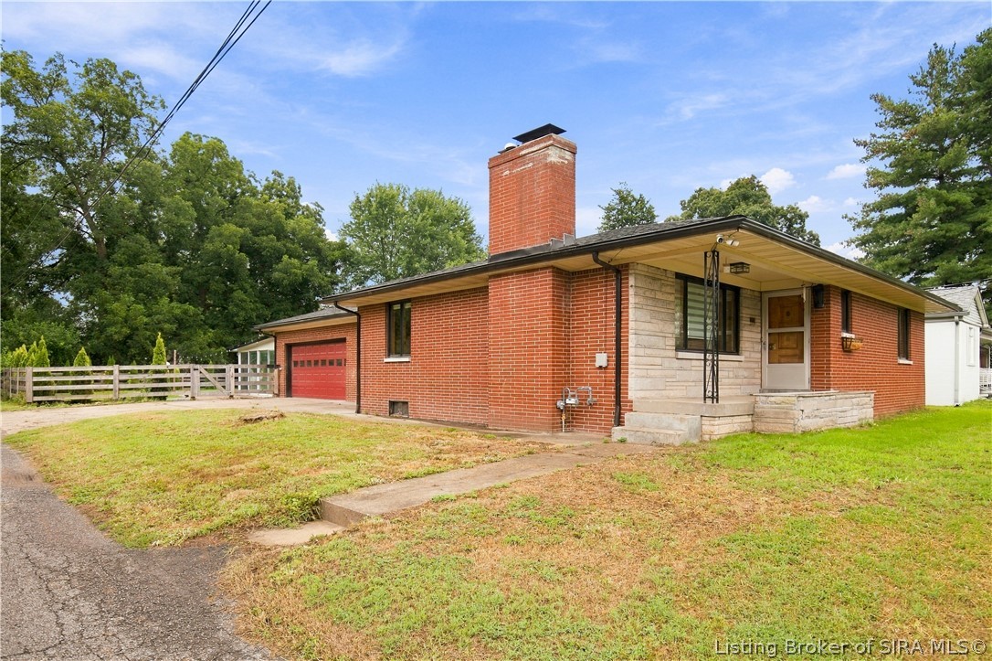 505 E Park Place Property Photo 4