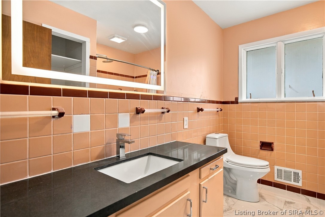 505 E Park Place Property Photo 34
