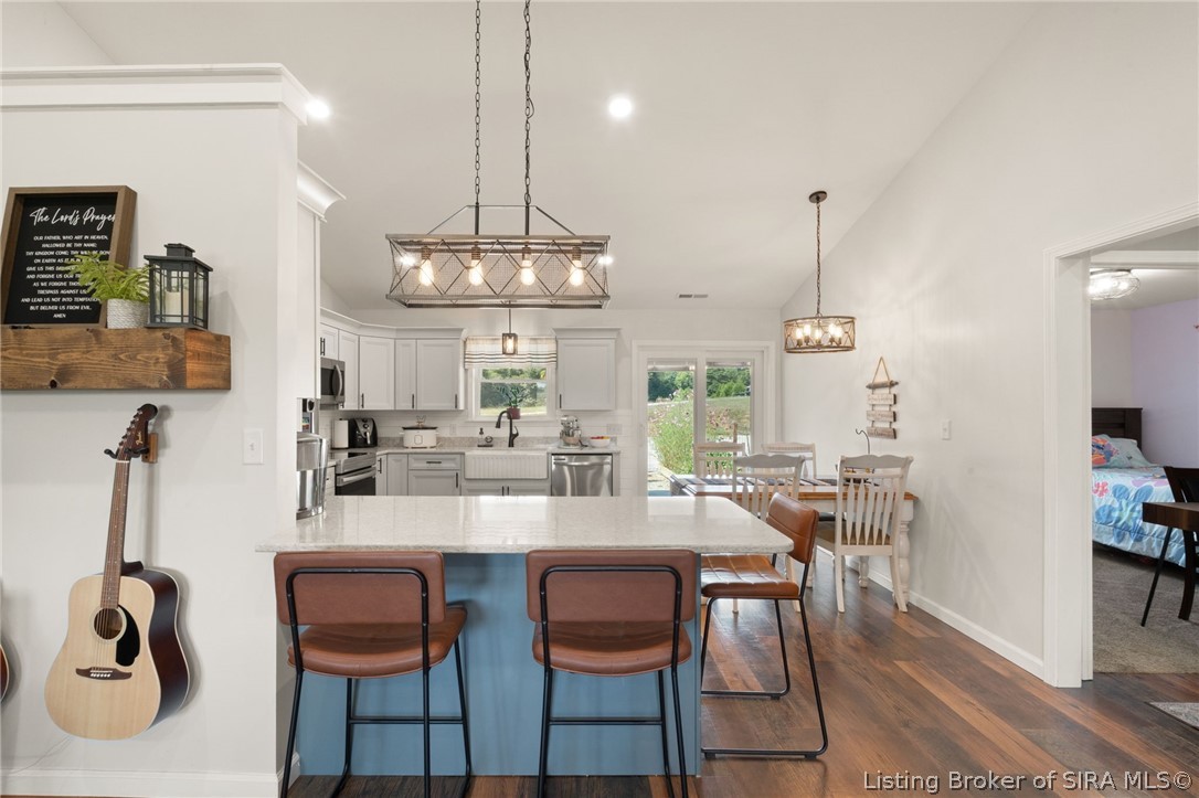 7655 Navilleton Road Property Photo 16