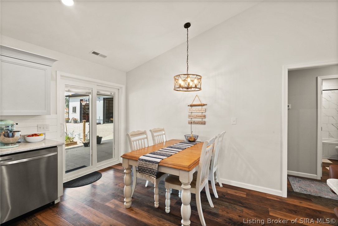 7655 Navilleton Road Property Photo 25
