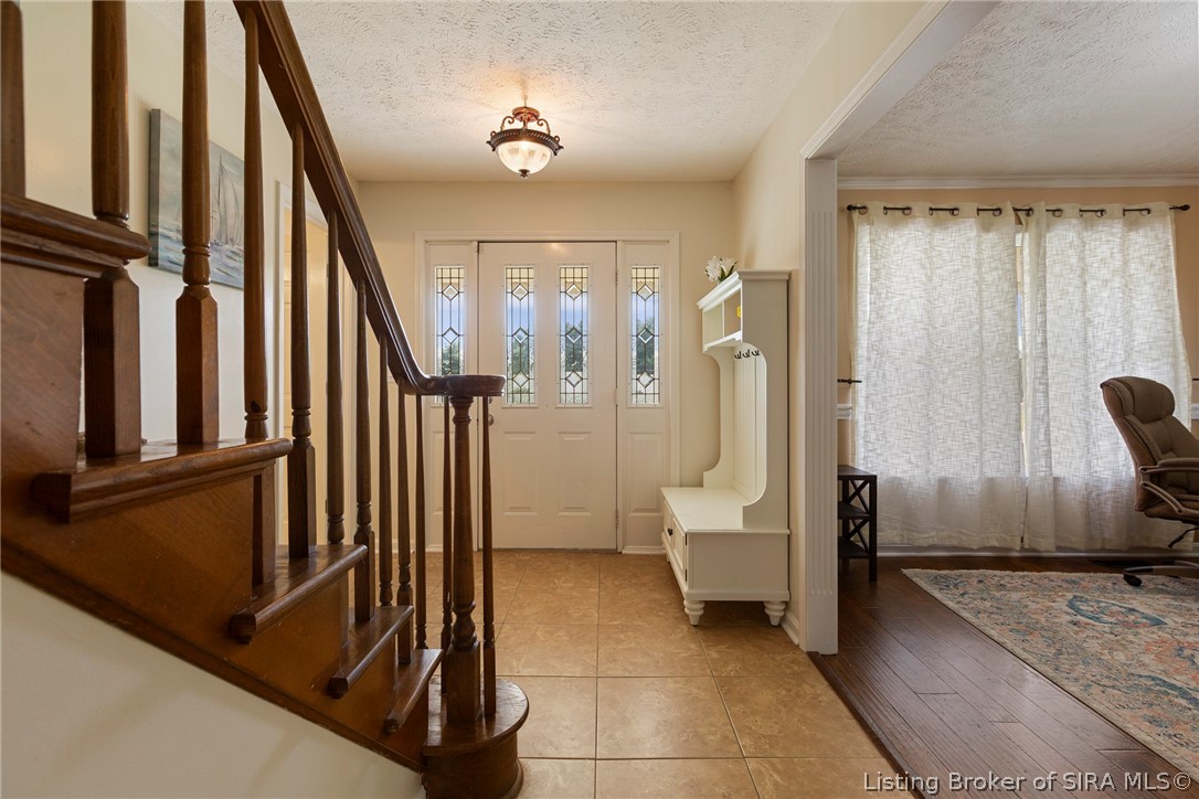 6302 Meadow View Drive Property Photo 8