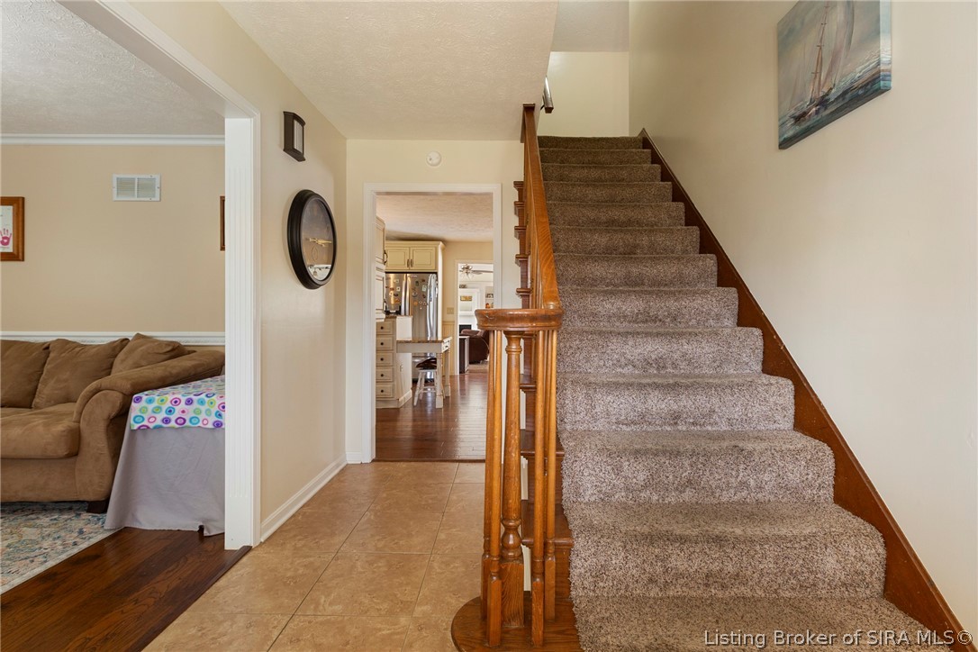 6302 Meadow View Drive Property Photo 9