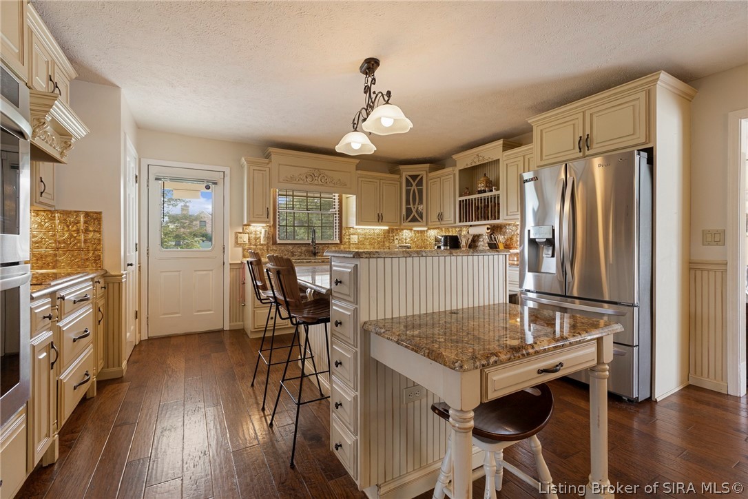 6302 Meadow View Drive Property Photo 12